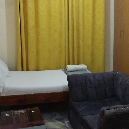 Divine Studio Bed and Breakfast Mombasa Exterior foto