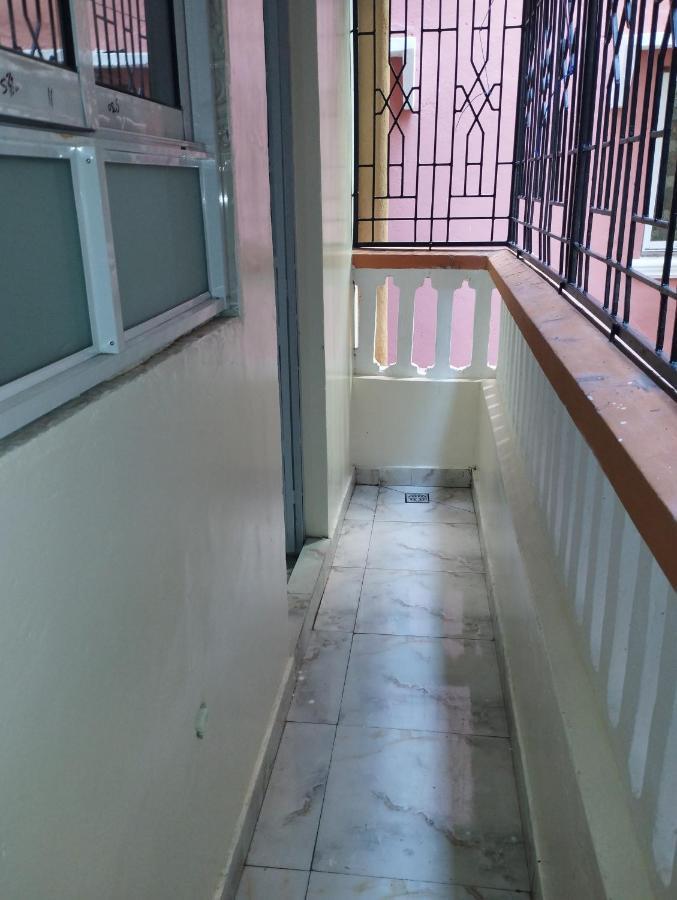 Divine Studio Bed and Breakfast Mombasa Exterior foto